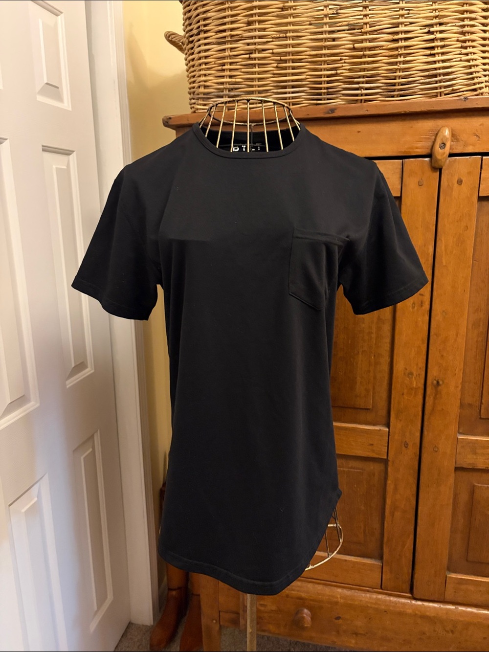 Men’s BYLT Classic Black Pocket Tee Drop Cut